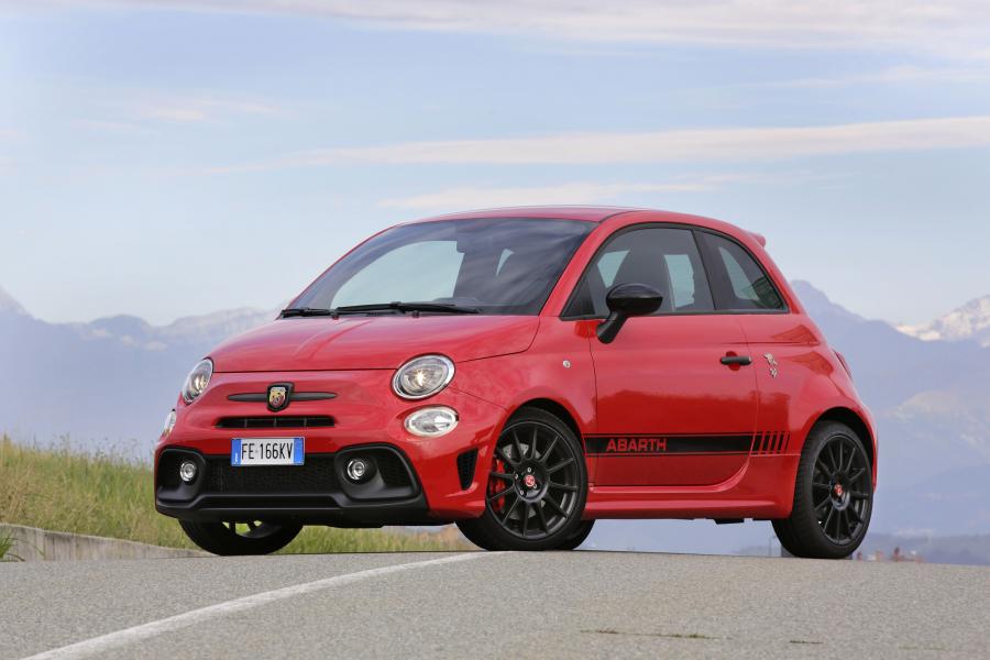  Abarth 595 Competizione (312) 2016 года  (фото 4 из 73)